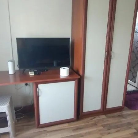 ками Konukevi *